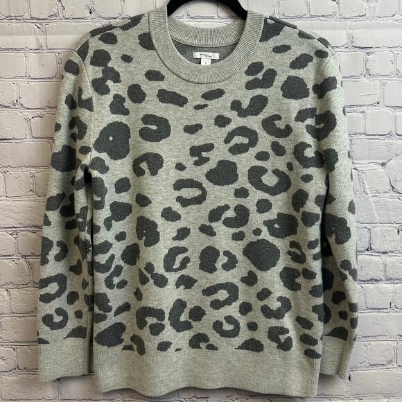 Daily Ritual Sweaters - Daily Ritual Gray Leopard Print Crewneck Sweatshirt Medium Animal Print Soft